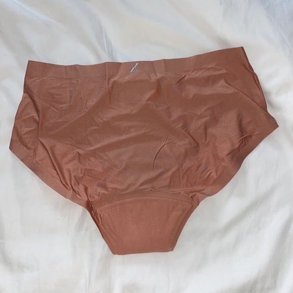 Knix Super Leakproof Boyshort - Picture 5 of 10